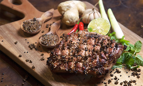 thịt nướng hạt mắc khén