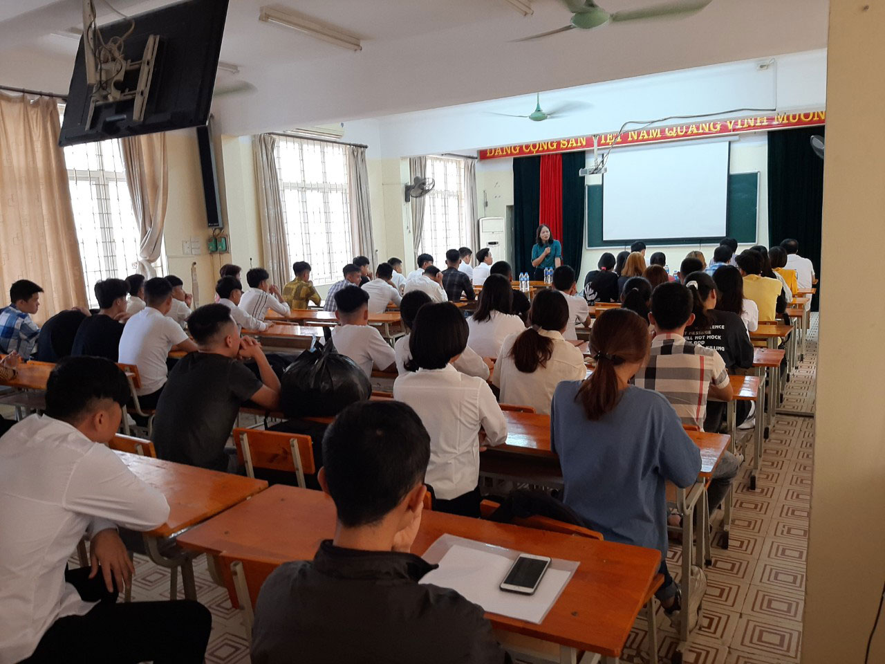 lớp học l&yacute; thuyết nấu ăn