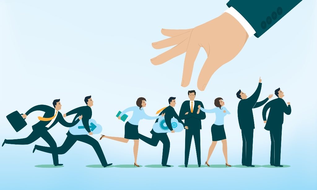 Những Ai N&ecirc;n Học Đại Học Từ Xa Ngành Quản Trị Nh&acirc;n Lực Doanh Nghiệp