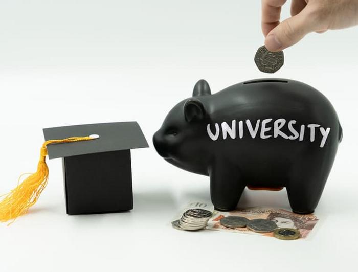 Học Phí Học H&ecirc;̣ Đại Học Từ Xa Online Ngành Quản Trị Thương Hiệu Là Bao Nhi&ecirc;u ?