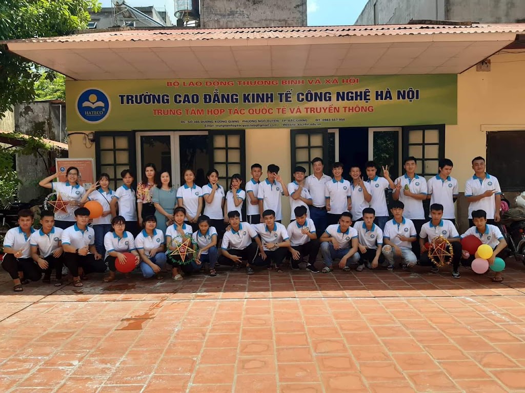 Cao đẳng online trường cao đẳng kinh tế công nghệ hà nội