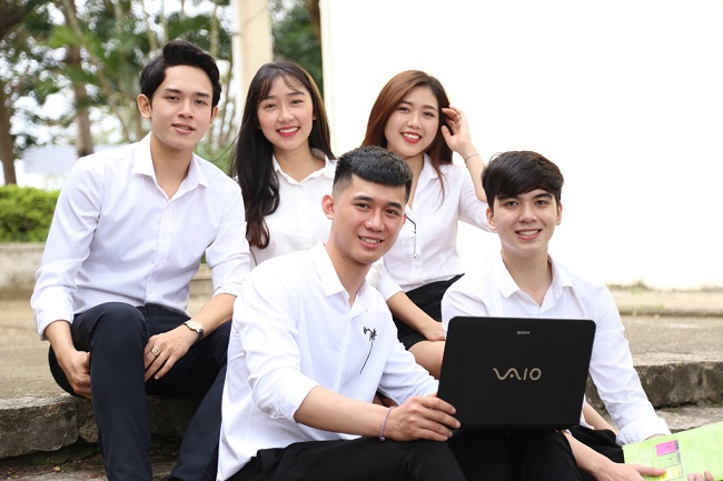 Ưu điểm khi học hệ đại học từ xa ng&agrave;nh Quản trị doanh nghiệp ?