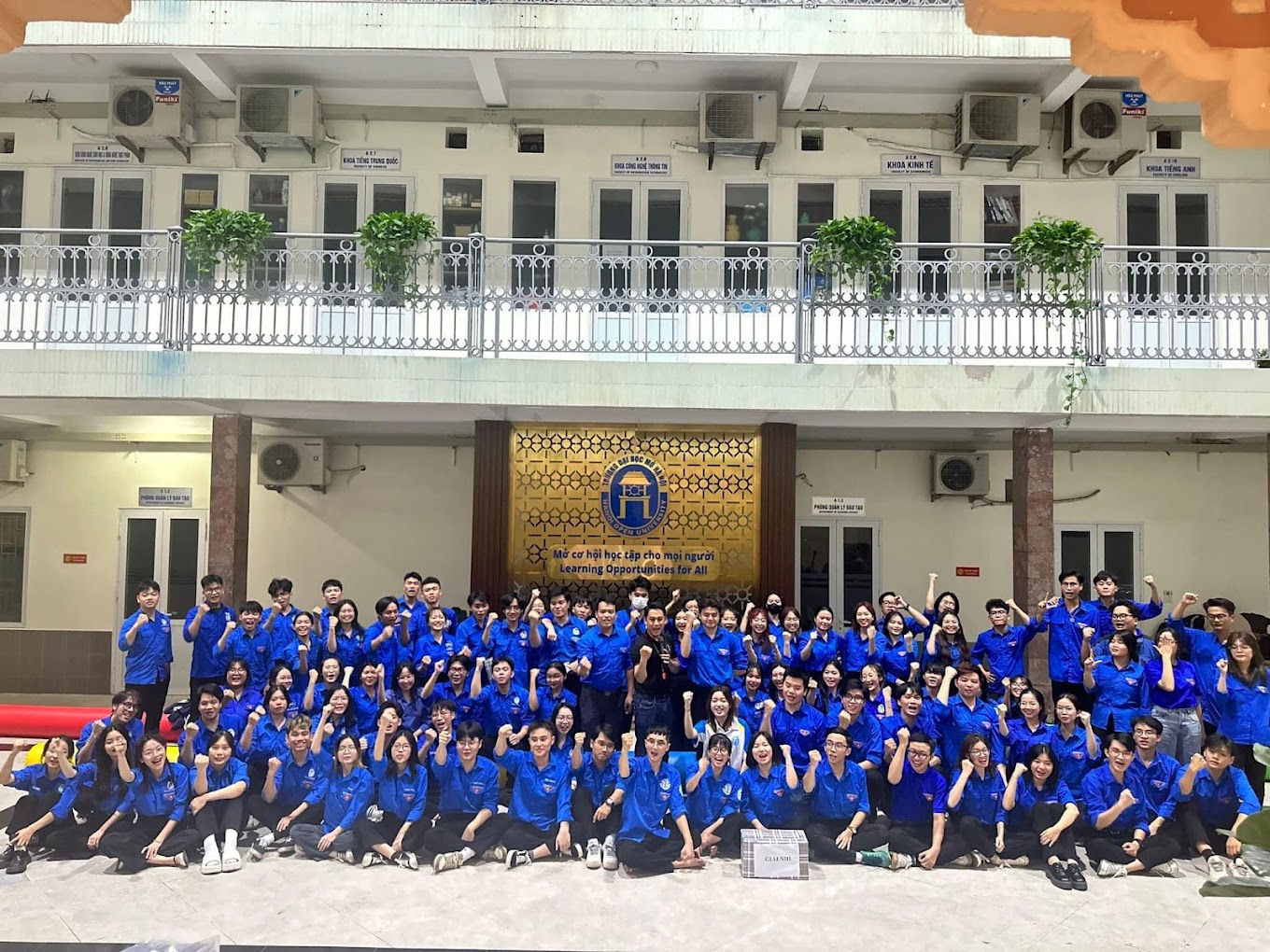Đại Học Mở H&agrave; Nội Chương tr&igrave;nh đ&agrave;o tạo đa dạng