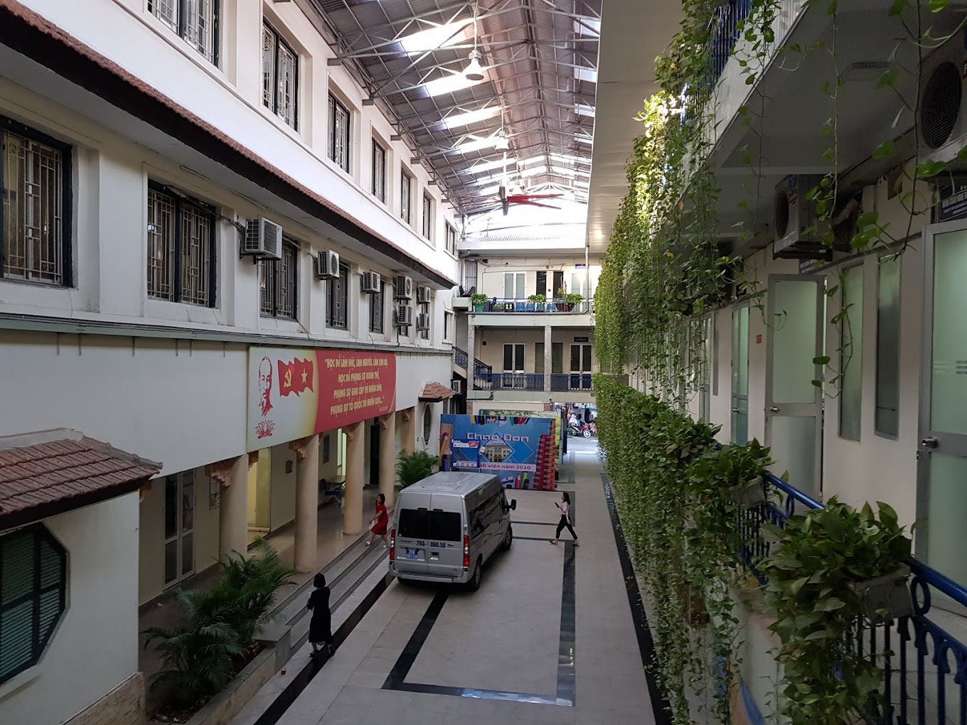 Lịch sử h&igrave;nh th&agrave;nh v&agrave; ph&aacute;t triển Trường Đại Học Mở H&agrave; Nội