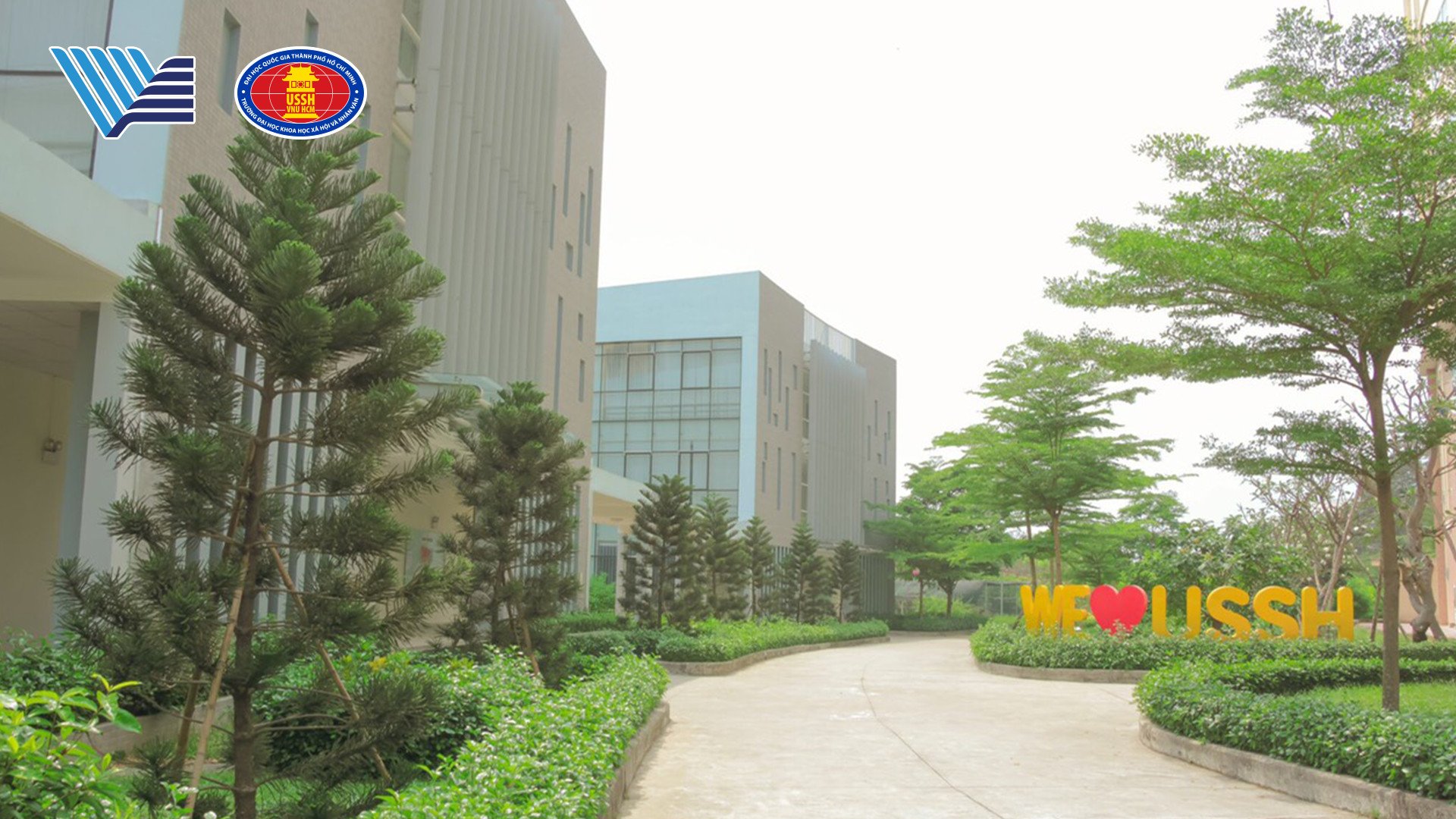 Đội ngũ giảng vi&ecirc;n v&agrave; nghi&ecirc;n cứu khoa học Đại học KHXH&NV