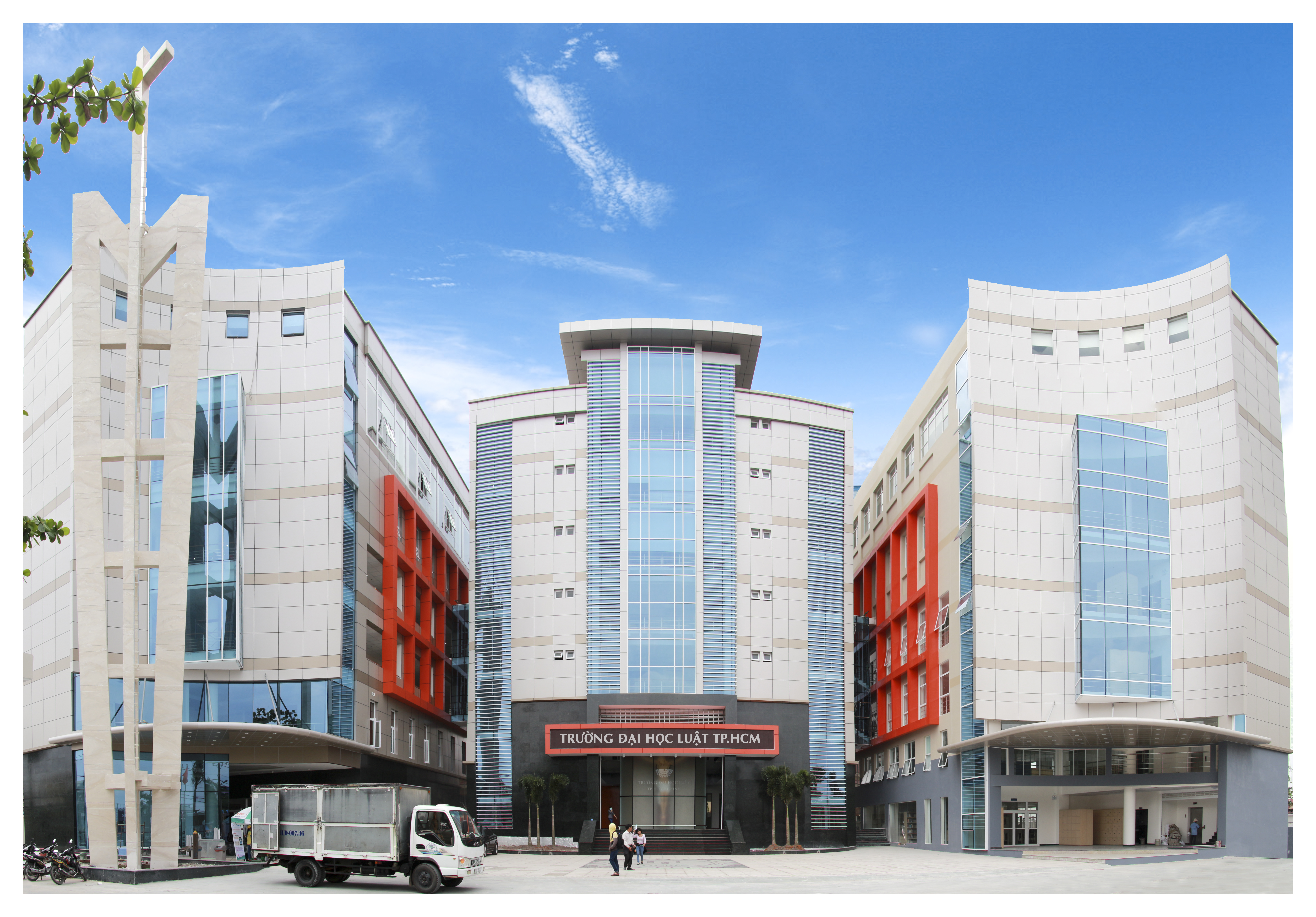 Sứ Mệnh v&agrave; Tầm Nh&igrave;n Đại học Luật TP. HCM