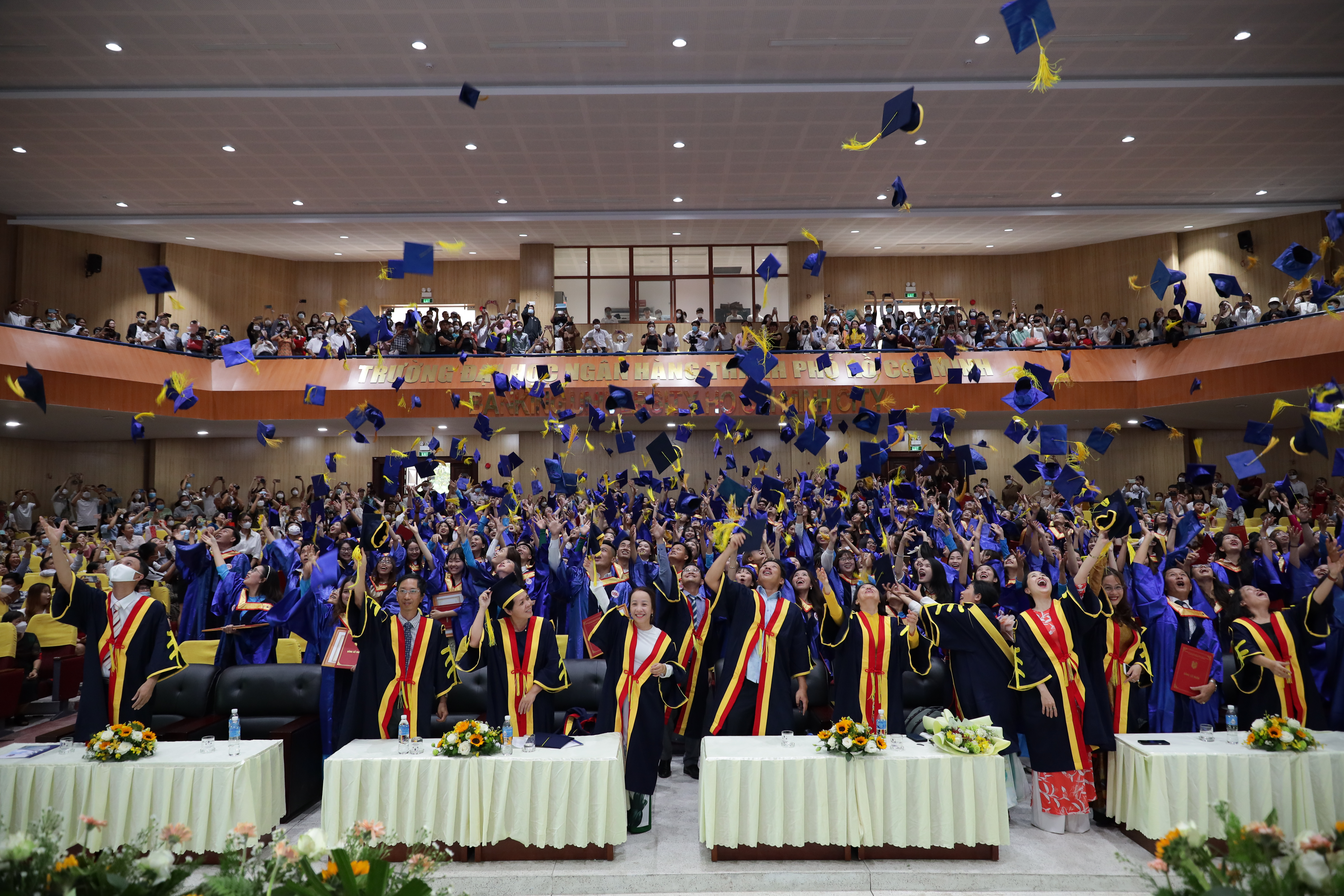 Cơ Cấu Tổ Chức v&agrave; Chương Tr&igrave;nh Đ&agrave;o Tạo Trường Đại Học Ng&acirc;n H&agrave;ng TP. HCM