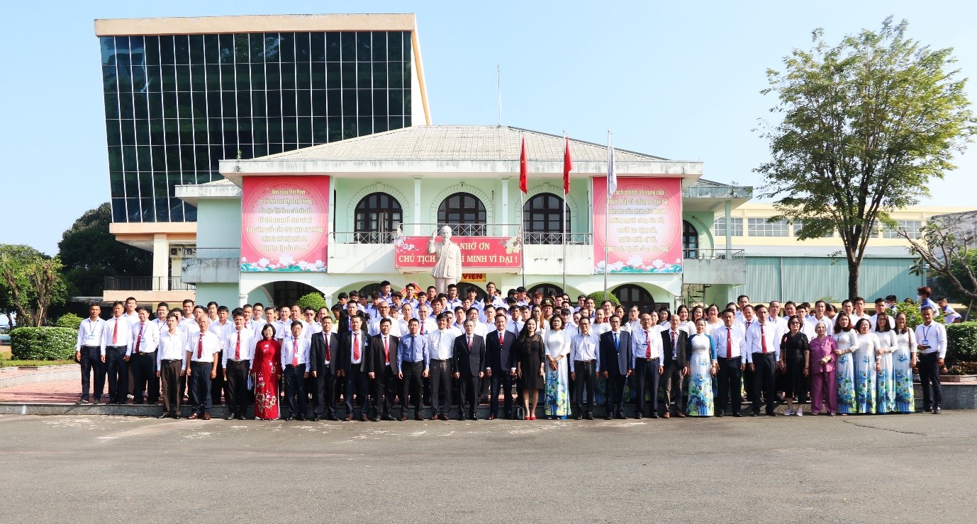 Đội Ngũ Giảng Vi&ecirc;n Đại Học Thể Dục Thể Thao TP. Hồ Ch&iacute; Minh
