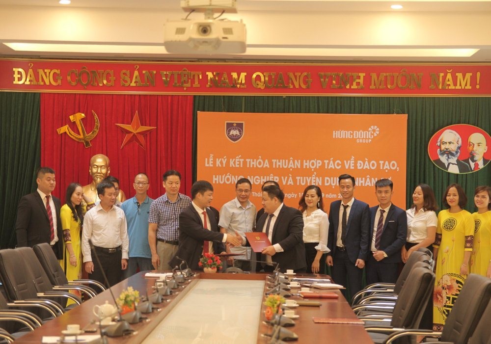Khoa Quốc Tế Hợp t&aacute;c quốc tế