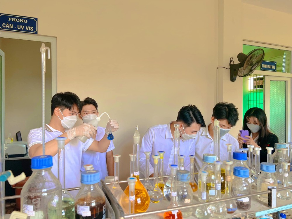 Chương tr&igrave;nh đ&agrave;o tạo Ph&acirc;n Hiệu Đại học Th&aacute;i Nguy&ecirc;n tại L&agrave;o Cai