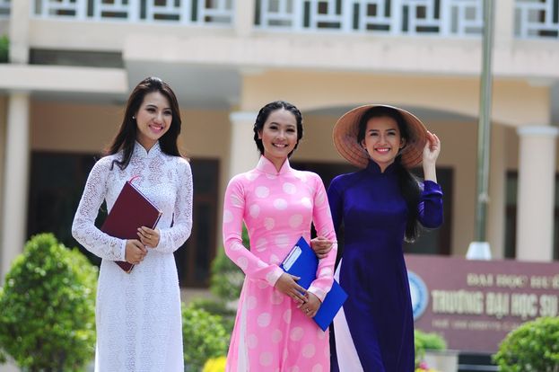 Đội ngũ giảng viên và nhà khoa học uy tín