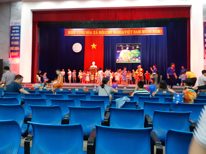 Hoạt Động Sinh Vi&ecirc;n