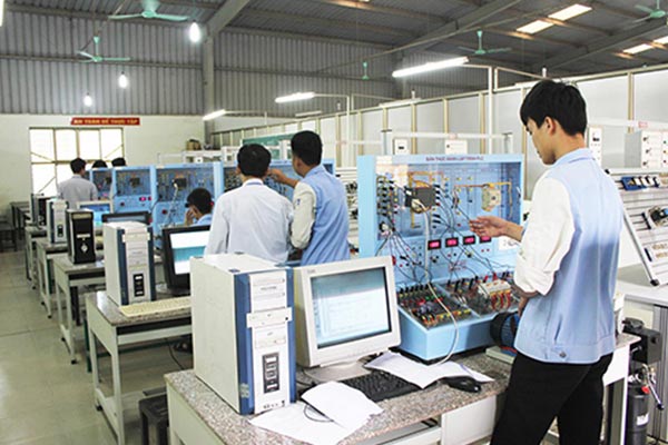 Ngành điện tử- tin học công nghiệp các vị trí làm