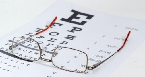 Ng&agrave;nh kh&uacute;c xạ nh&atilde;n khoa mức lương