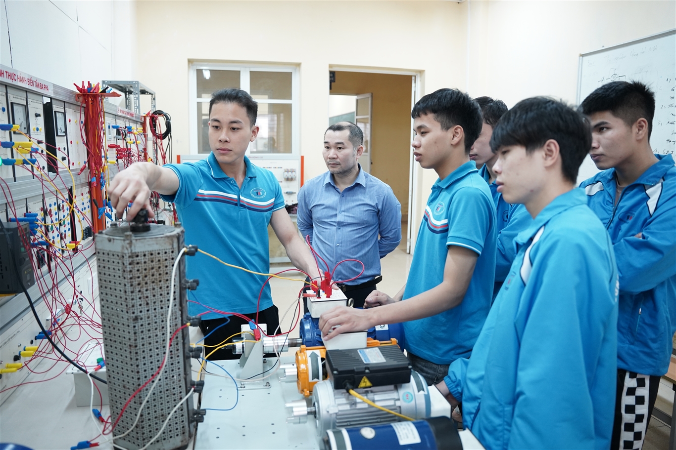 ng&agrave;nh kỹ thuật dệt cơ hội việc l&agrave;m